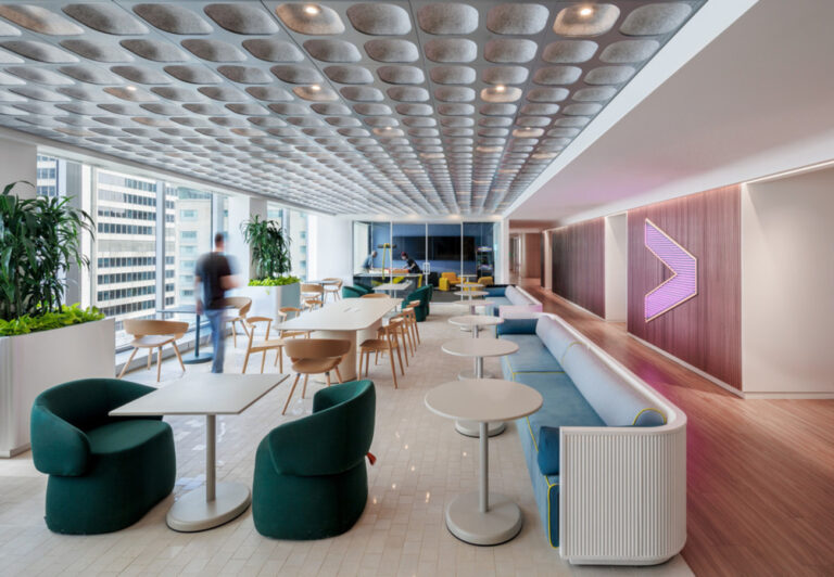 Bureaux Accenture à Montréal : design innovant et durable